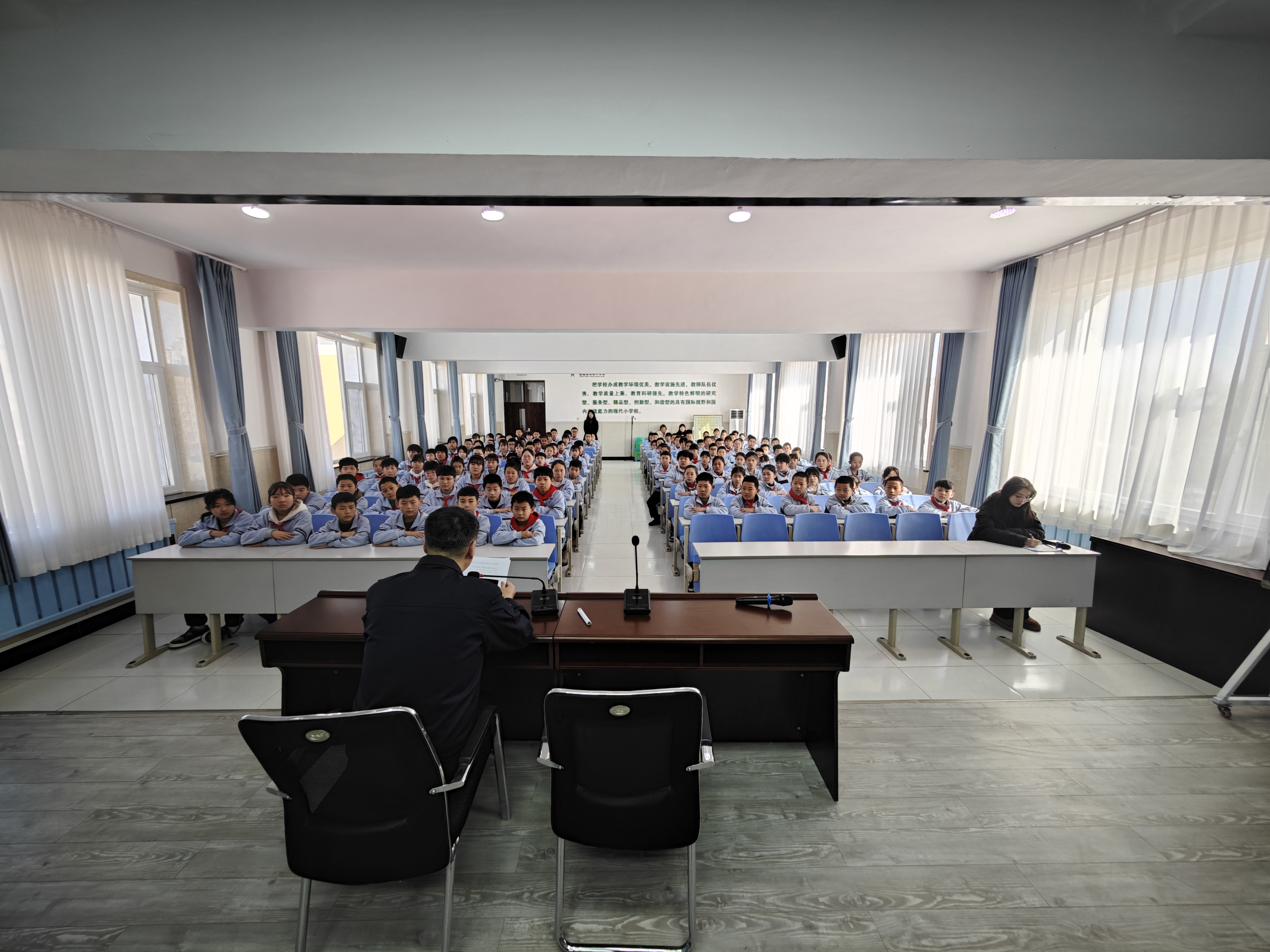 法治副校长进校园1 (56).jpg