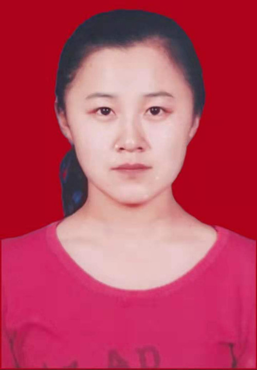 范静宇    1993年出生  毕业于通化师范学院   现任兴隆山镇明德小学校一年四班   班主任.jpg